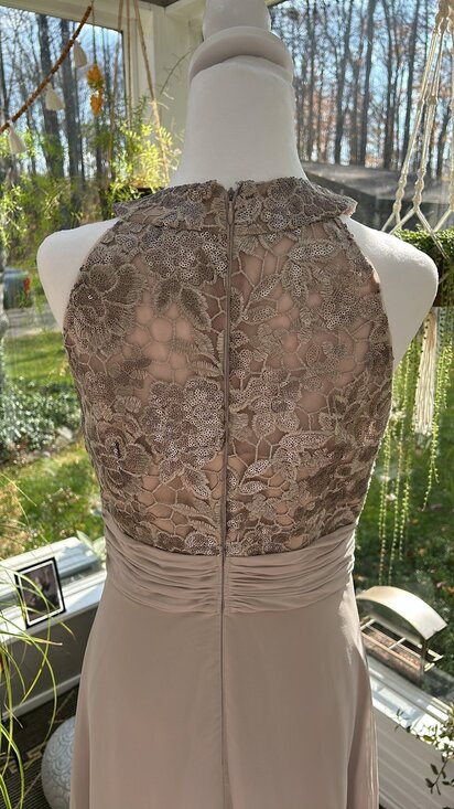 Calvin Klein Women’s Beige Sleeveless Halter Sheath Dress Size 4 Sequins - Picture 3 of 9